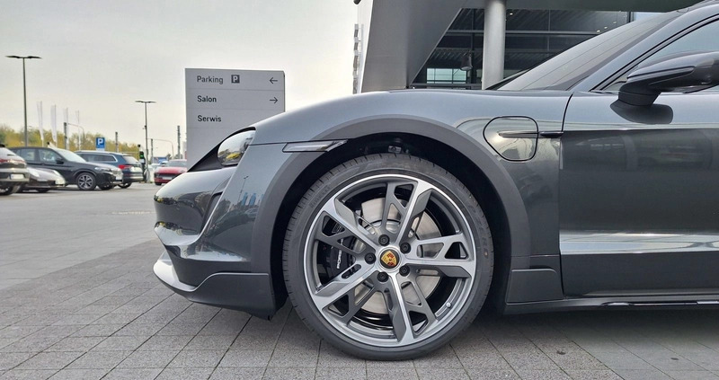 Porsche Taycan cena 760070 przebieg: , rok produkcji 2023 z Milanówek małe 742